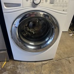 Set Washer And Electric Dryer 