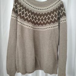 Cute Sweater Size L