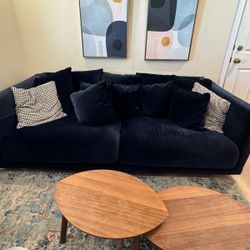 Gorgeous Midnight Blue Velvet Sofá Sought After Stockholm Line