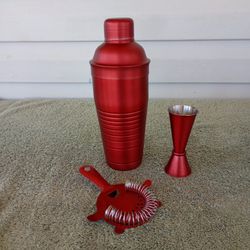 Red Mixology Cocktail Shaker set