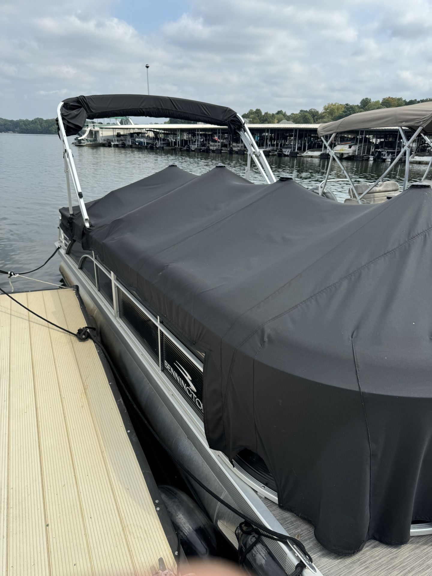2020 Bennington G22GL
