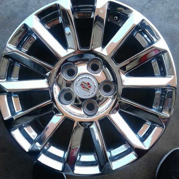 18 inch Cadillac cts rims for Sale in San Bernardino, CA - OfferUp
