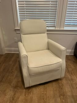 Cream/Ivory Swivel Rocking Chair – Good Condition