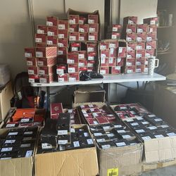 180 pairs Of Vans & converse Combined 