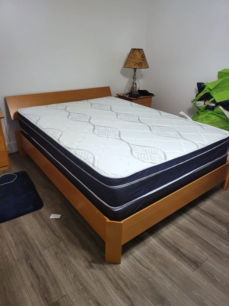 NEW QUEEN PILLOW TOP MATTRESS WITH BOX SPRING ♨️ Bed frame is not available
