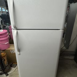 18.1 Cubic Fridge. White 