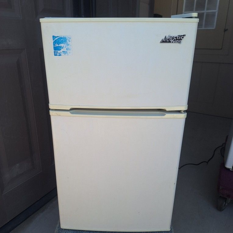 Mini Refrigerator