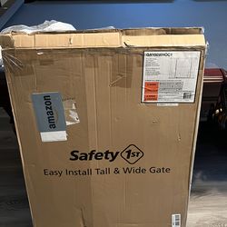 Safety first baby gate