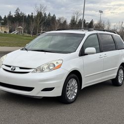 2008 TOYOTA SIENNA XLE AWD