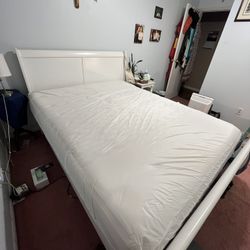 Solid wood Queen Size Sleigh bed Frame