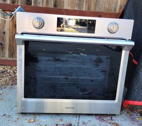 Samsung Stainless Steel Steam Cook Flex Duo 30" Single Electric Wall Oven