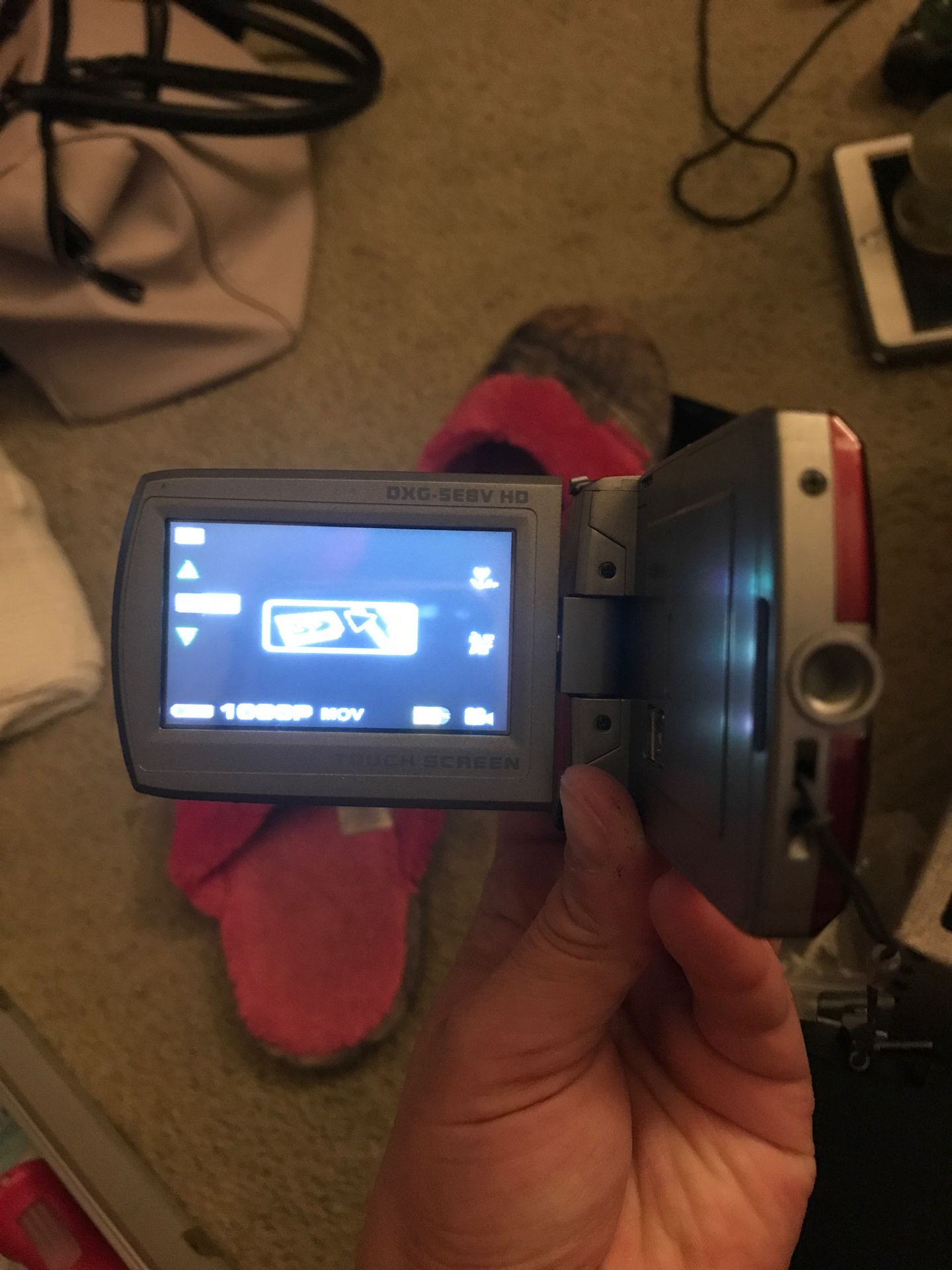 5.0 megapixel camcorder DXG