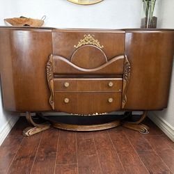 1940’s Art Deco Vintage Beautility Sideboard/Cabinet