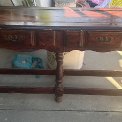 Free Entryway Table 