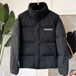 Balenciaga Men’s Coat 2025 New 