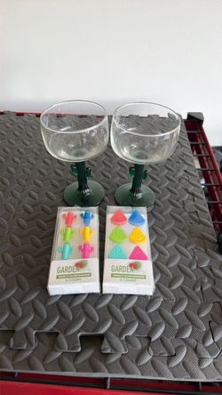 Wine cups and wine marker