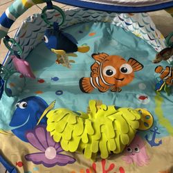 Disney Mr. Ray Ocean Lights/Nemo Tummy Time Activity 