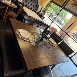 ‼️🚨 For a Limited time only 🚨‼️6 pc Dining set with built in Lazy Susan