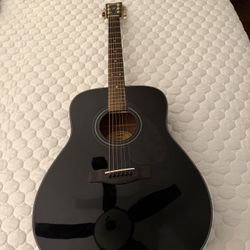 Yamaha 6 String Guitar 