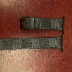 Louis Vuitton Damier Apple Watch Band for Sale in Indian Wells, CA