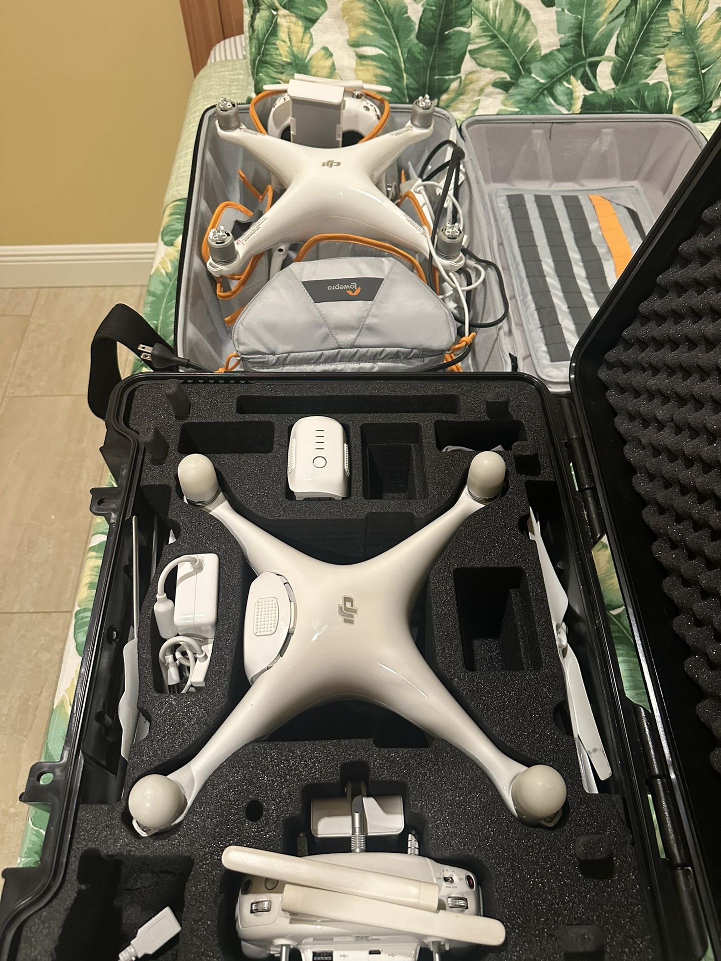 2 X DJI Phantom 4 Reduced !