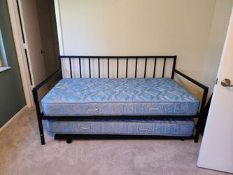 Day Bed Trundle + Mattresses