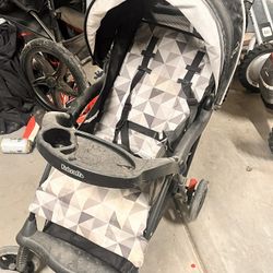 Stroller 