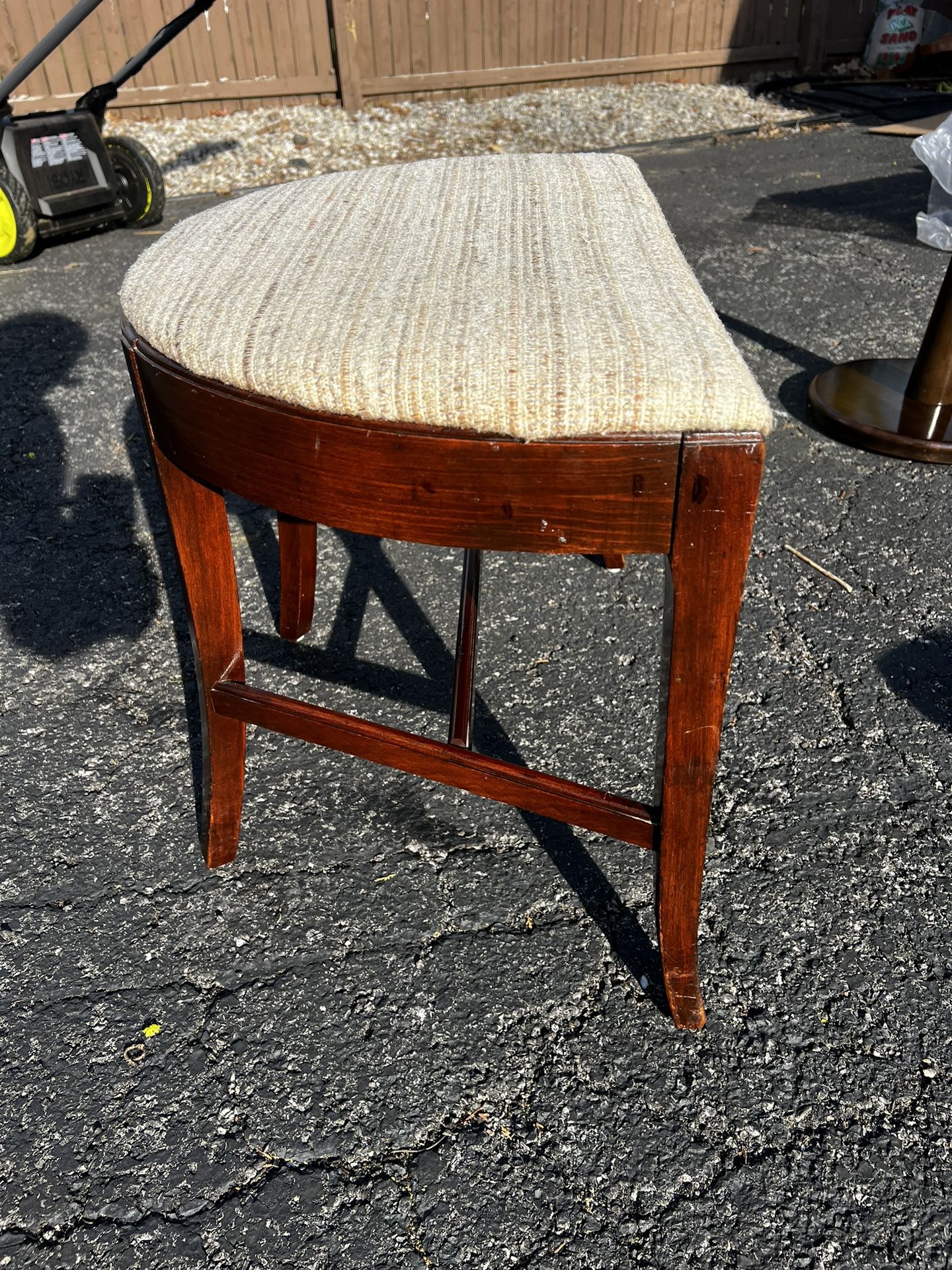 Vanity bench
