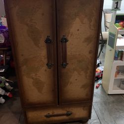 Map Chest Decor