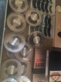 Lashes , Lipliners 24 Hr , Makeup Sponges