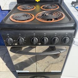 🔥🔥 PREMIUM ELECTRIC STOVE – CLEAN & READY! 🔥🔥
