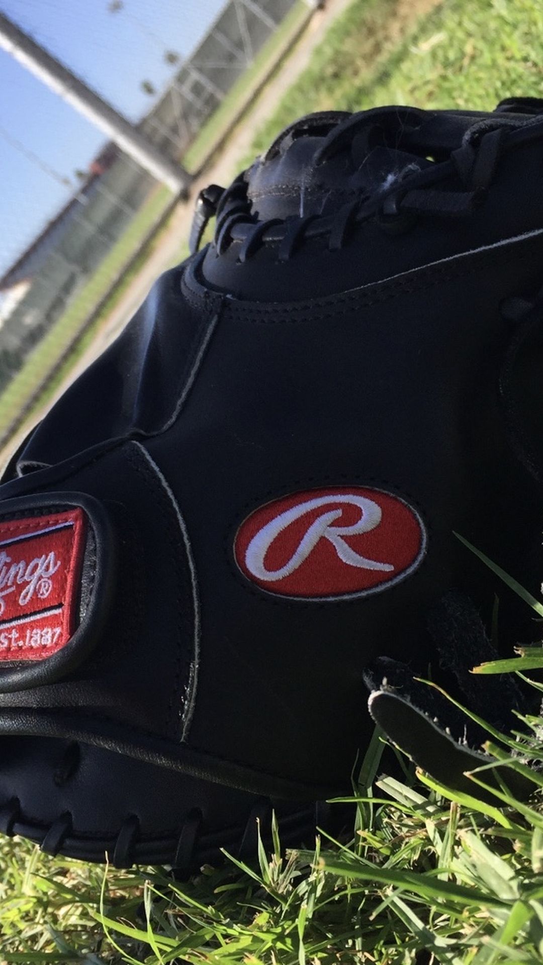 Rawlings Heart Of The Hide Catchers Glove Salvador Perez Edition 32.5