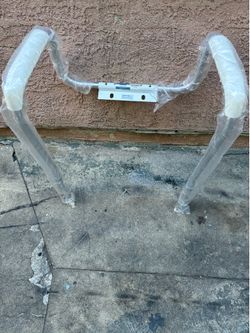 Toilet safety rail