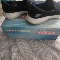 Sketchers Memory Foam, Size 8