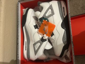 Air Jordan 4 Retro (2025)