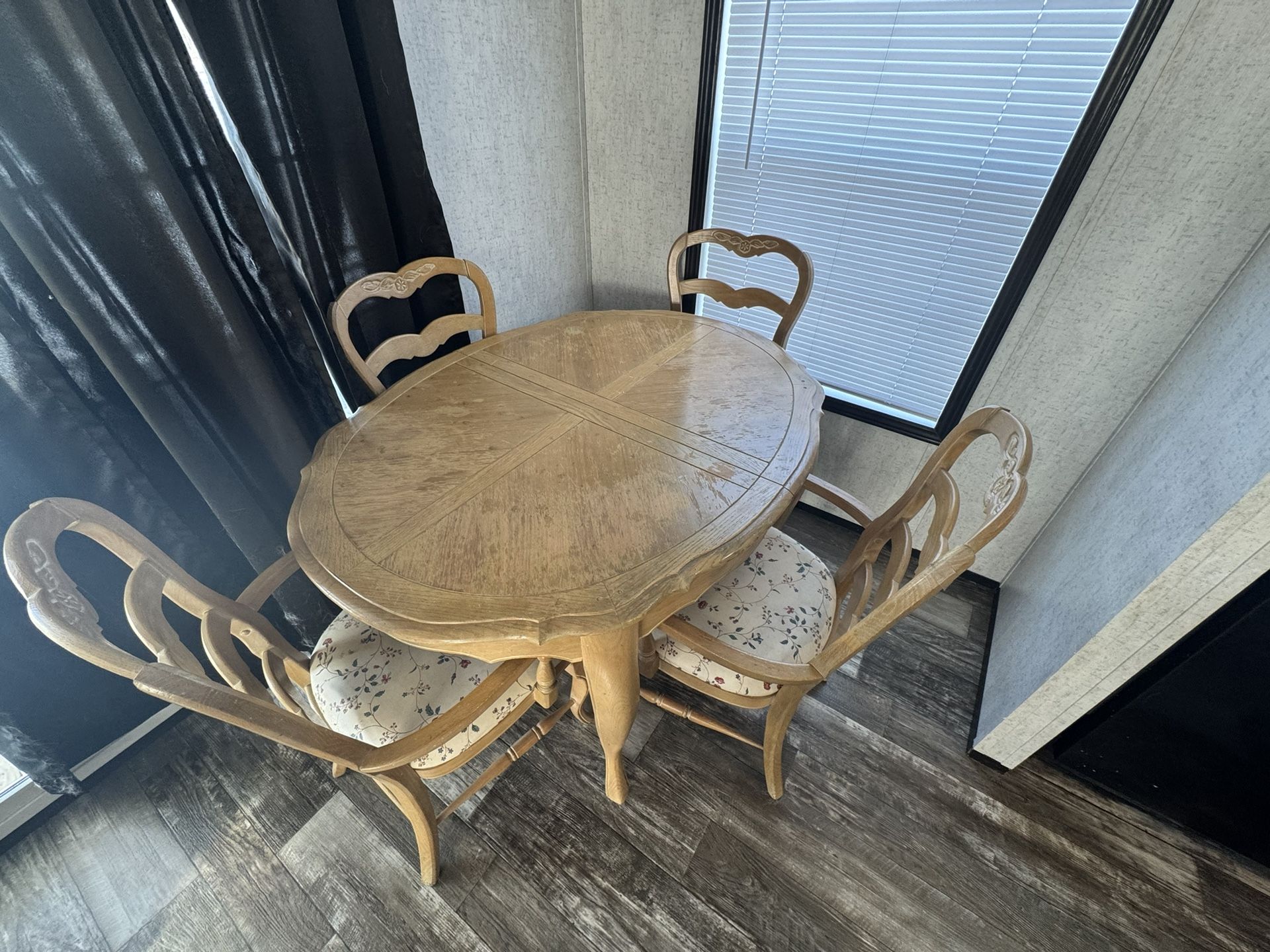 Kitchen Table Set