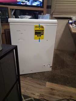 4.9 cf freezer