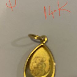 14k Gold Pendant 