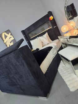 ✨️4pc Queen, King Bedrooms ✨️ Furniture Sectionals, Dining Avail