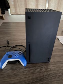 Xbox Series X and Controller