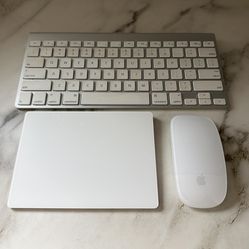 Apple Magic Keyboard + Magic Trackpad + Magic Mouse