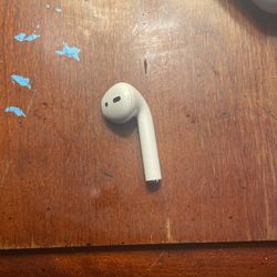 Right, Gen 1 Airpod
