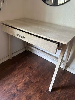 Light Wood Desk with Drawer