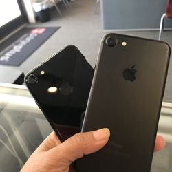 iPhone 7 32gb Unlocked $109 Each 