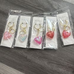 5 heart keychains
