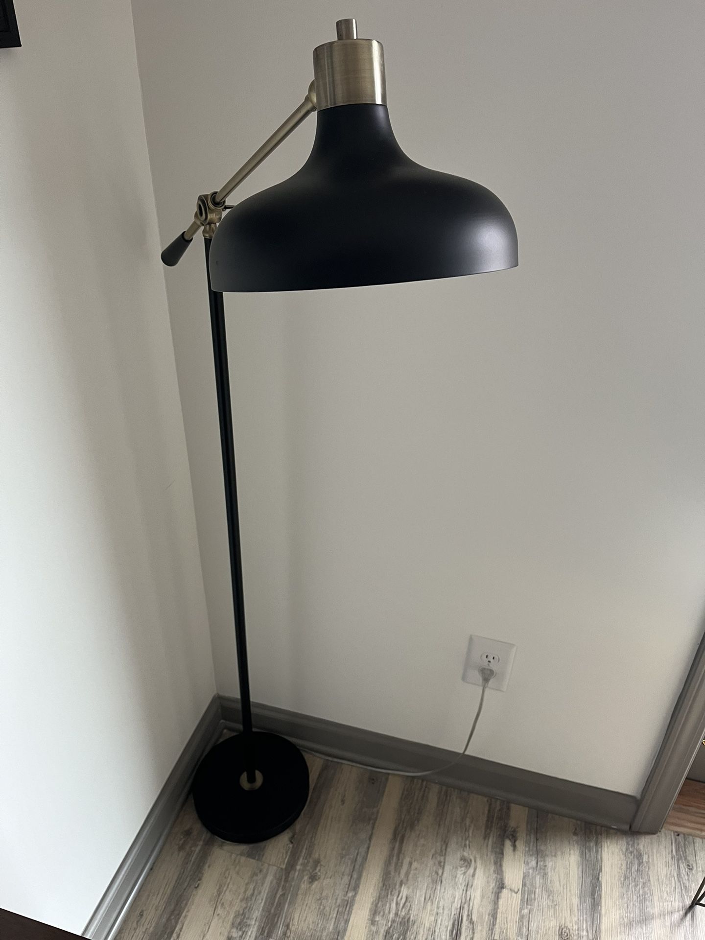 Standing Contemporary Lamp Black Brass Vintage Bulb