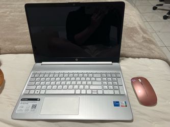 Laptop HP Touch 15.6" | Intel Core i5 | 12GB RAM | 256GB SSD | Impecable