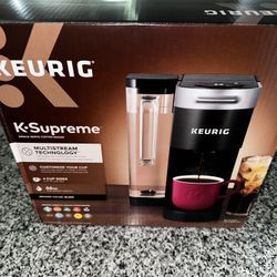 Keurig K-Supreme SMART Black, 4 Brew Sizes, Single Serve Coffee Maker