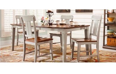 Dining Table with 4 chairs