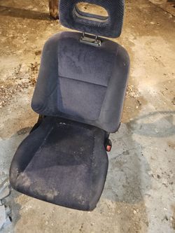 96-00 Integra Seat